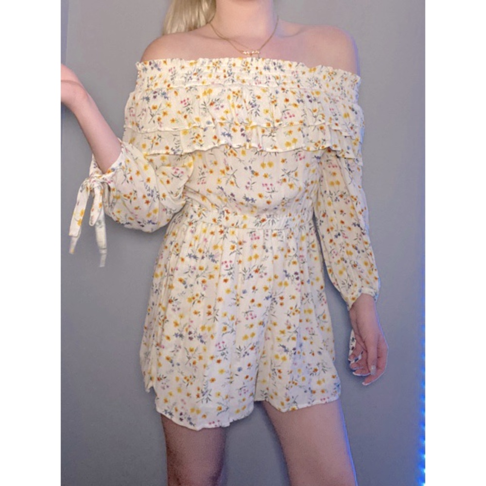 American Eagle Floral Off the Shoulder Romper